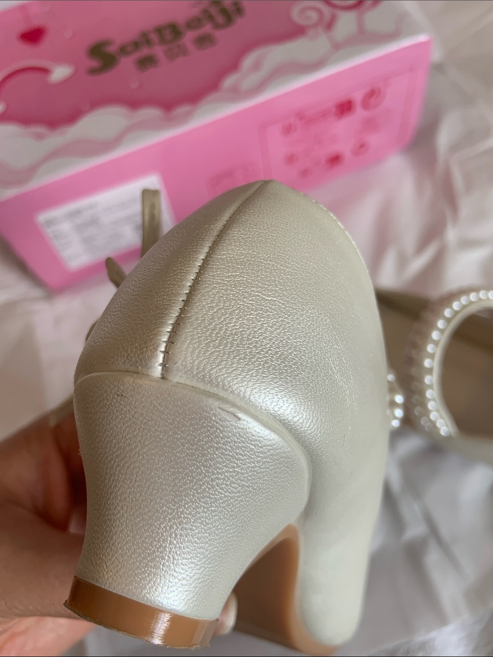 Girls Pearl Strap Cream Mary Jane Dress Shoes - Picture 10 of 12